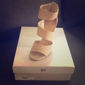 Woman’s suede heel